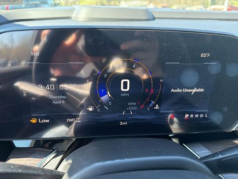 New 2026 Chevrolet Suburban LS image 17