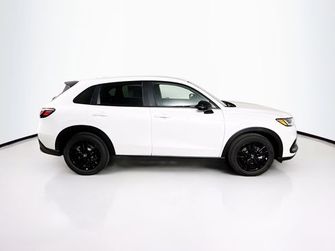 New 2026 Honda HR-V Sport image 2