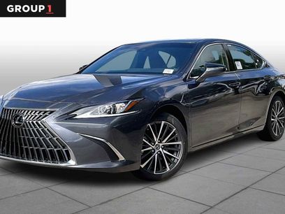 New 2025 Lexus ES 350 w/ Premium Package
