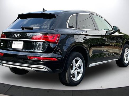 Used 2023 Audi Q5 2.0T Premium w/ Convenience Package AWD/4WD image 8