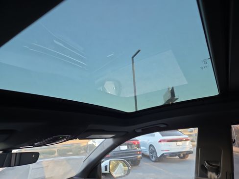 New 2026 Audi Q8 Premium Plus image 8