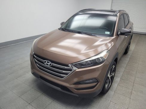 Used 2016 Hyundai Tucson Limited w/ Option Group 03 FWD image 15