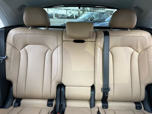 Used 2021 Audi Q8 Prestige w/ Prestige Package image 59