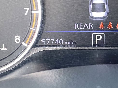 Certified 2024 Nissan Altima 2.5 SV FWD image 32