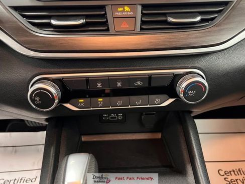 Used 2025 Nissan Altima 2.5 SV FWD image 42