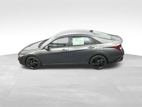 New 2026 Hyundai Elantra Sport FWD image 24