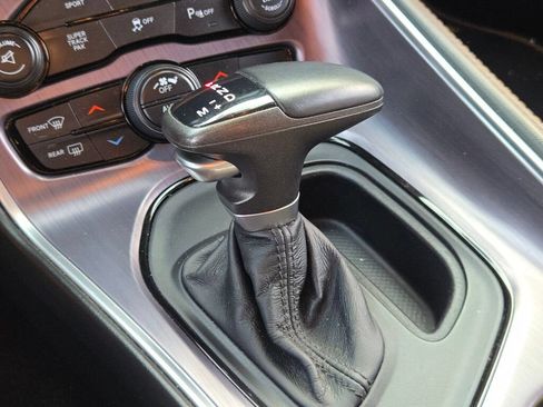 Used 2015 Dodge Challenger R/T Plus RWD image 19