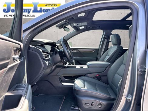 Used 2024 GMC Acadia AT4 w/ Super Cruise Package image 11