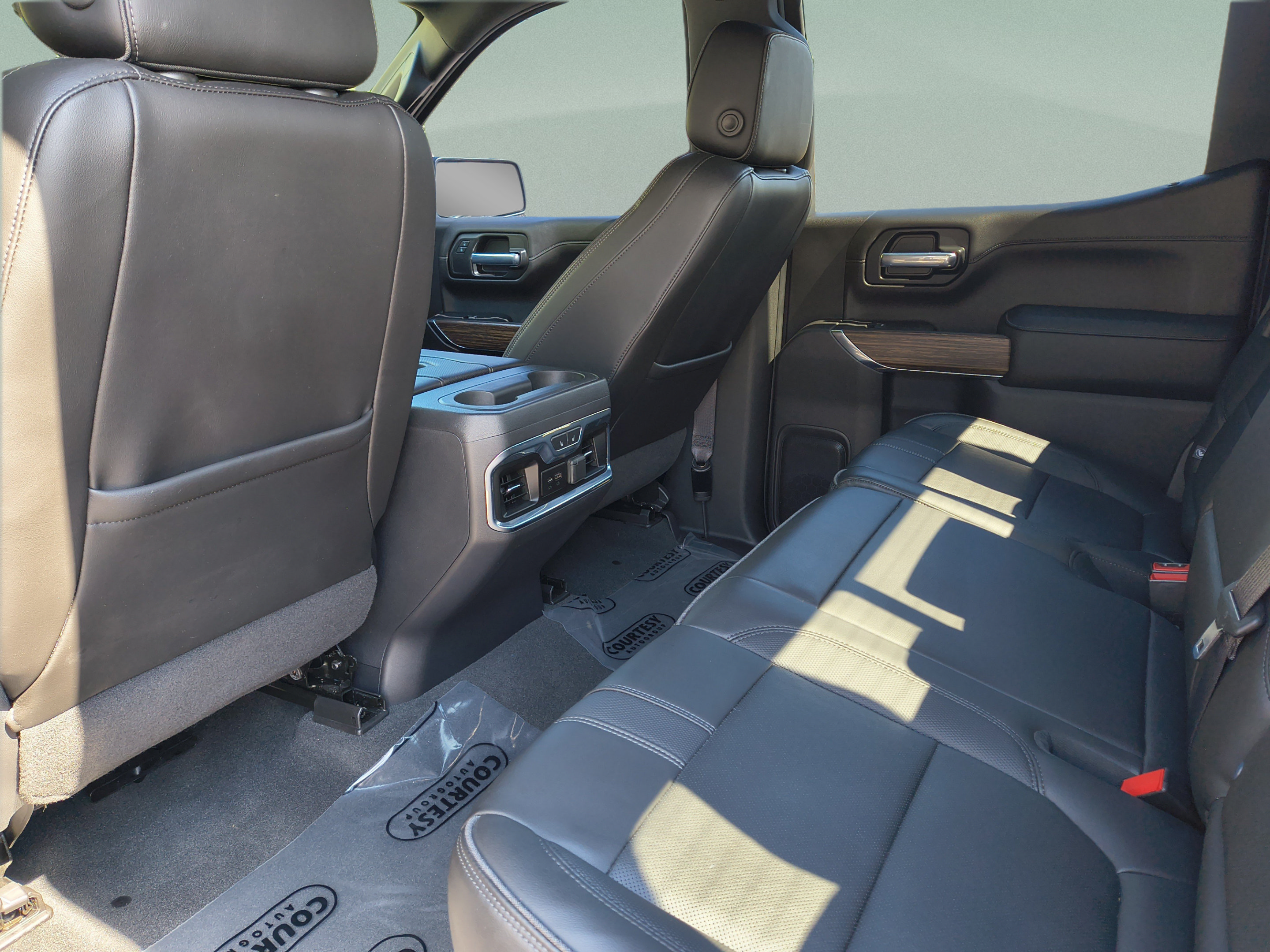 Used 2021 Chevrolet Silverado 1500 High Country w/ Z71 Off-Road Package AWD/4WD image 17