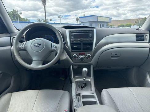 Used 2009 Subaru Forester 2.5X Limited AWD/4WD image 9