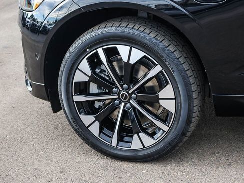 New 2026 Volvo XC60 T8 Plus w/ Protection Package Premier image 9