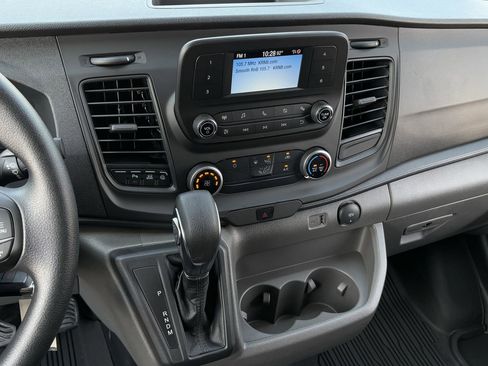 New 2025 Ford Transit 250 148 Medium Roof image 44