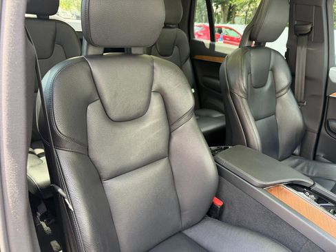 Used 2022 Volvo XC90 T6 Momentum w/ Protection Package Premier AWD/4WD image 50