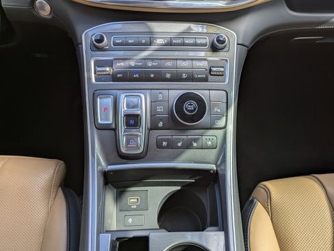 Certified 2022 Hyundai Santa Fe Calligraphy image 22