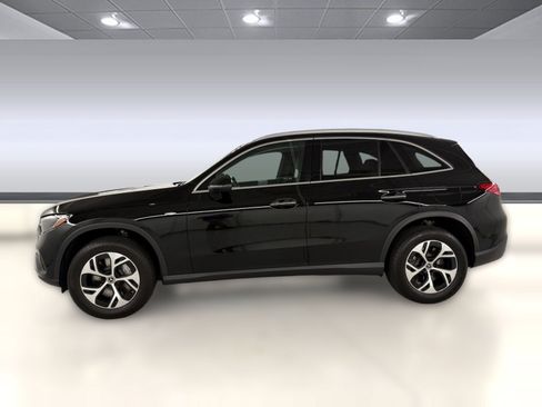 Certified 2025 Mercedes-Benz GLC 350e 4MATIC image 2