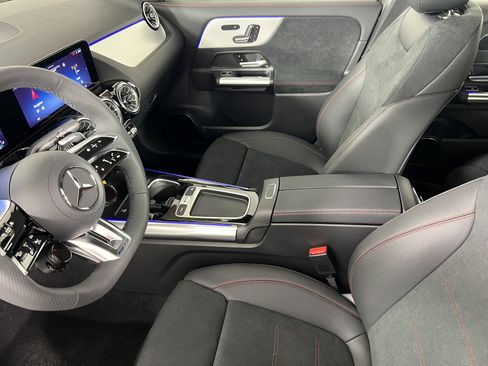 New 2026 Mercedes-Benz GLA 35 AMG 4MATIC image 17