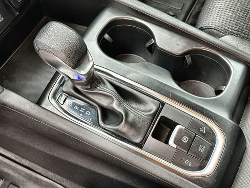 Used 2019 Hyundai Santa Fe SE AWD/4WD image 22
