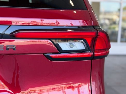 New 2026 Toyota Grand Highlander AWD Hybrid image 12