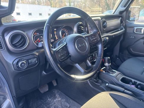 Used 2020 Jeep Wrangler Sport image 10