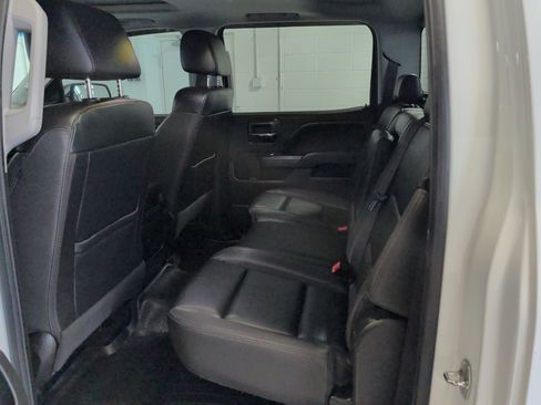Used 2016 GMC Sierra 1500 SLT w/ All-Terrain Package AWD/4WD image 10