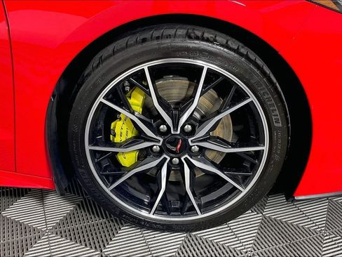 Used 2023 Chevrolet Corvette Stingray Premium Conv w/ Z51 Performance Package RWD image 10