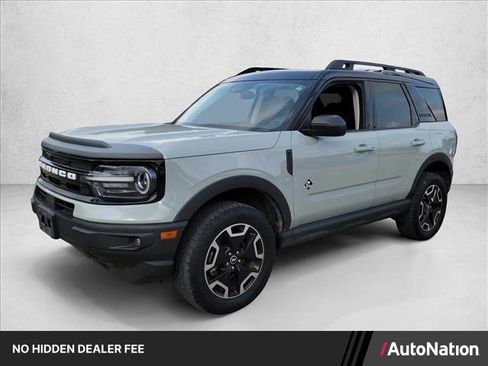 Used 2022 Ford Bronco Sport Outer Banks w/ Tech Package AWD/4WD image 1