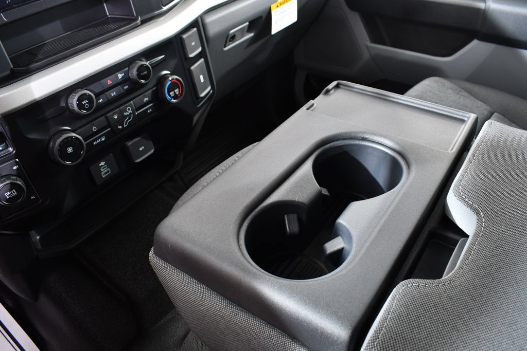 New 2027 Ford F550 4x4 Crew Cab image 31