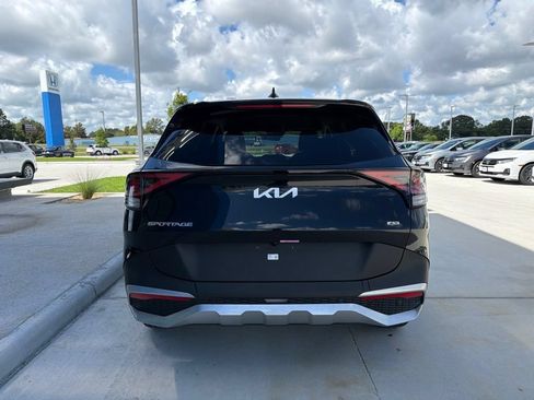 Used 2025 Kia Sportage LX AWD/4WD image 6