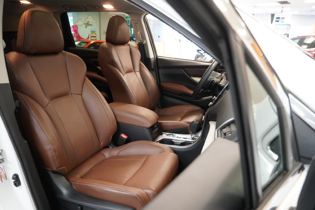 Used 2020 Subaru Ascent Touring AWD/4WD image 36