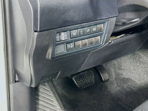 Certified 2026 Toyota Tundra SR image 10