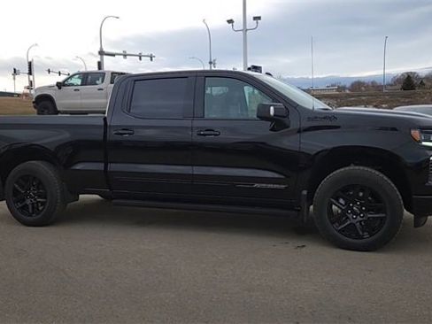 Certified 2024 Chevrolet Silverado 1500 High Country w/ Midnight Edition image 9