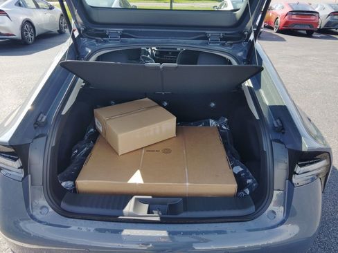 New 2026 Toyota Prius Plug-In Hybrid FWD image 8