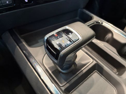 Used 2025 Chevrolet Silverado 1500 ZR2 AWD/4WD image 22