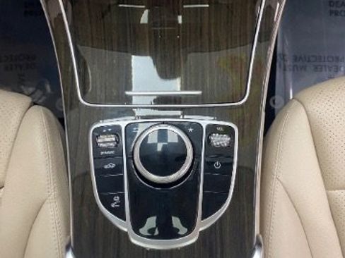 Used 2018 Mercedes-Benz C 350e Sedan w/ Premium Package image 26