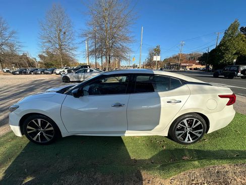 Used 2017 Nissan Maxima 3.5 S image 4
