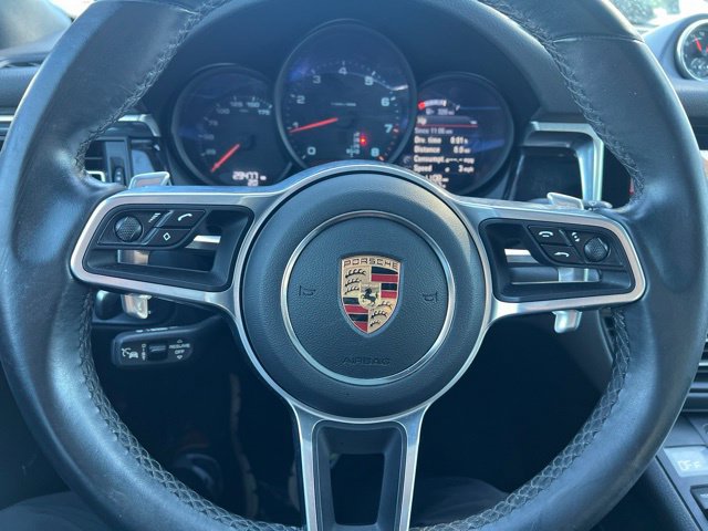 Used 2020 Porsche Macan w/ Premium Package Plus AWD/4WD image 16