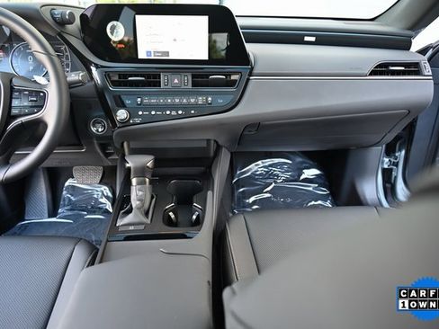 Used 2025 Lexus ES 350 image 8