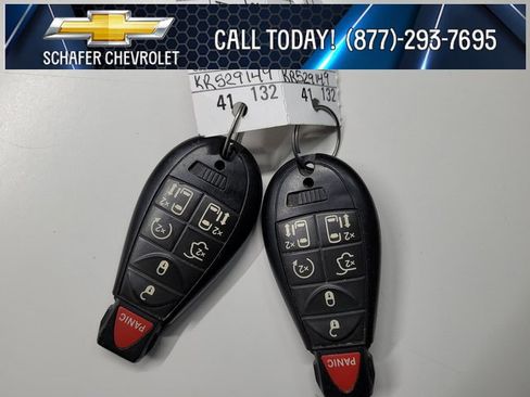 Used 2019 Dodge Grand Caravan SXT image 9