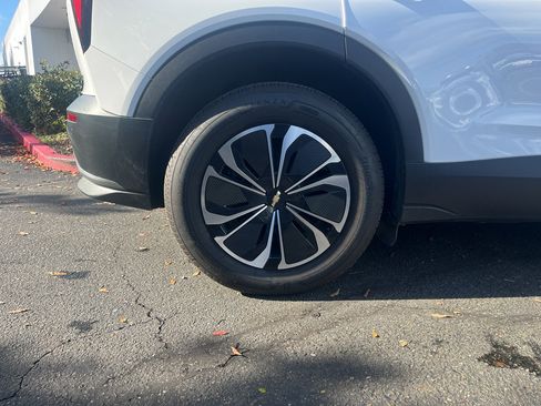 Used 2025 Chevrolet Blazer EV LT image 12