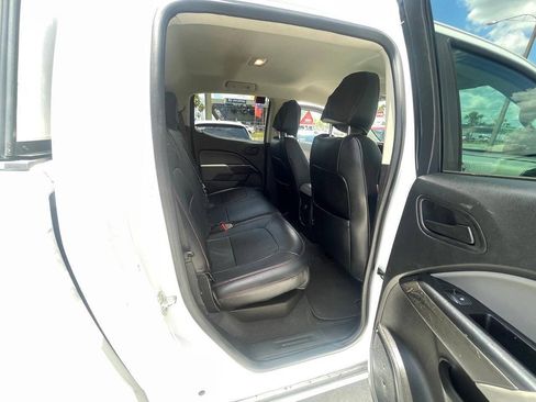 Used 2020 Chevrolet Colorado W/T w/ WT Convenience Package AWD/4WD image 14