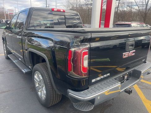 Used 2018 GMC Sierra 1500 SLT image 3
