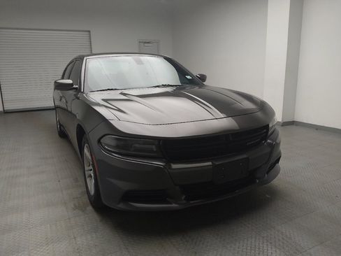 Used 2019 Dodge Charger SXT image 14