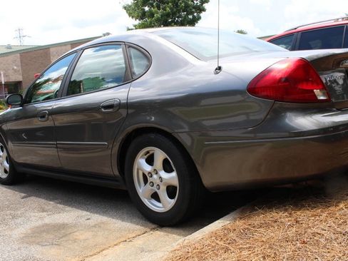 Used 2002 Ford Taurus SE image 15