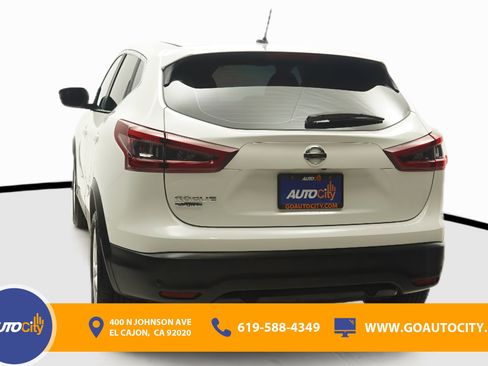 Used 2021 Nissan Rogue Sport S image 15