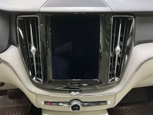 Used 2023 Volvo XC60 B5 Plus w/ Climate Package image 19