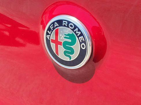 Used 2020 Alfa Romeo Stelvio Sport w/ Quick Order Package 22K Sport RWD image 10