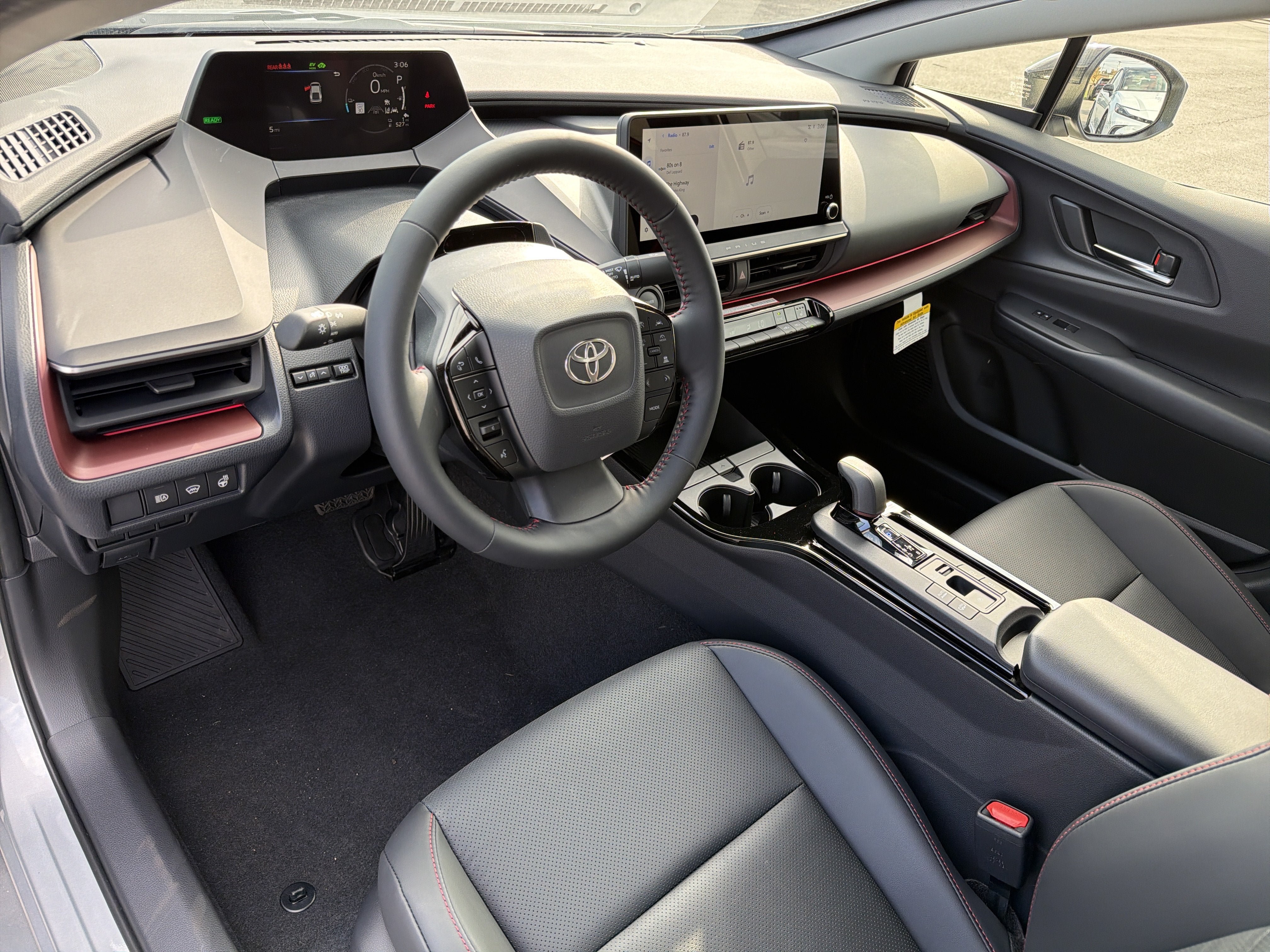 New 2027 Toyota Prius Plug-In Hybrid FWD image 17