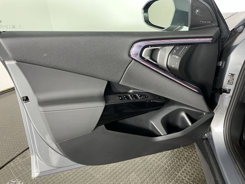 Used 2026 BMW X3 xDrive30 w/ Premium Package image 9