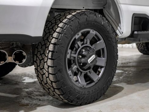 Used 2024 Ford F250 Lariat w/ Sport Appearance Package AWD/4WD image 60