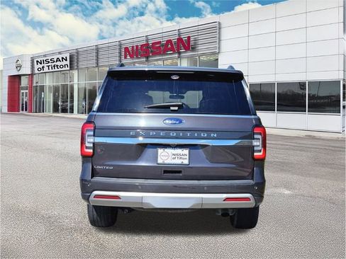 Used 2024 Ford Expedition Limited image 5